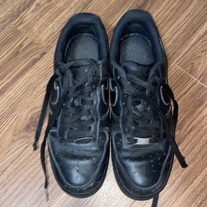 Almost new, Nike Air Force 1’s, black